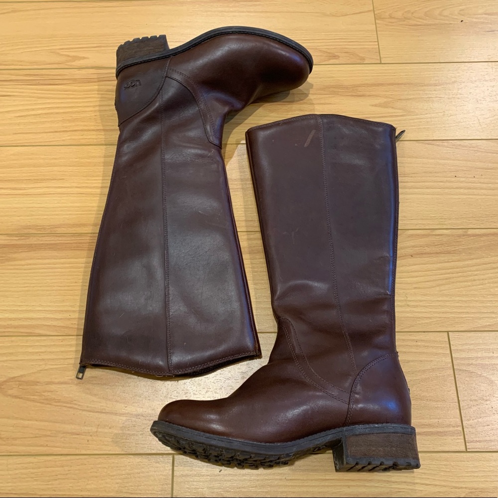 UGG Leather Boots - like new!